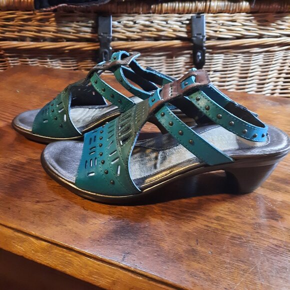 NAOT Sandals - Picture 4 of 5